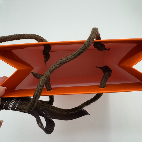 💞Authentic💞Hermes Small Shopping Bag with ribbon. - Picture 6 of 10